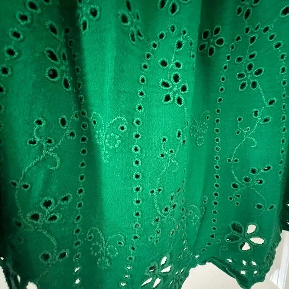 Old Navy Green Eyelet Blouse - Picture 2 of 2